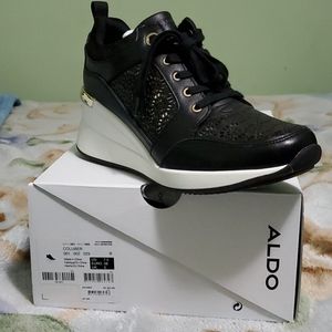 NWB ALDO Coluber Wedge Sneakers